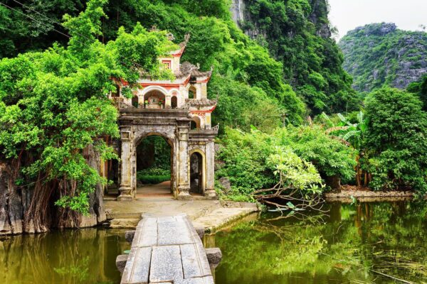 Bich Dong Pagoda