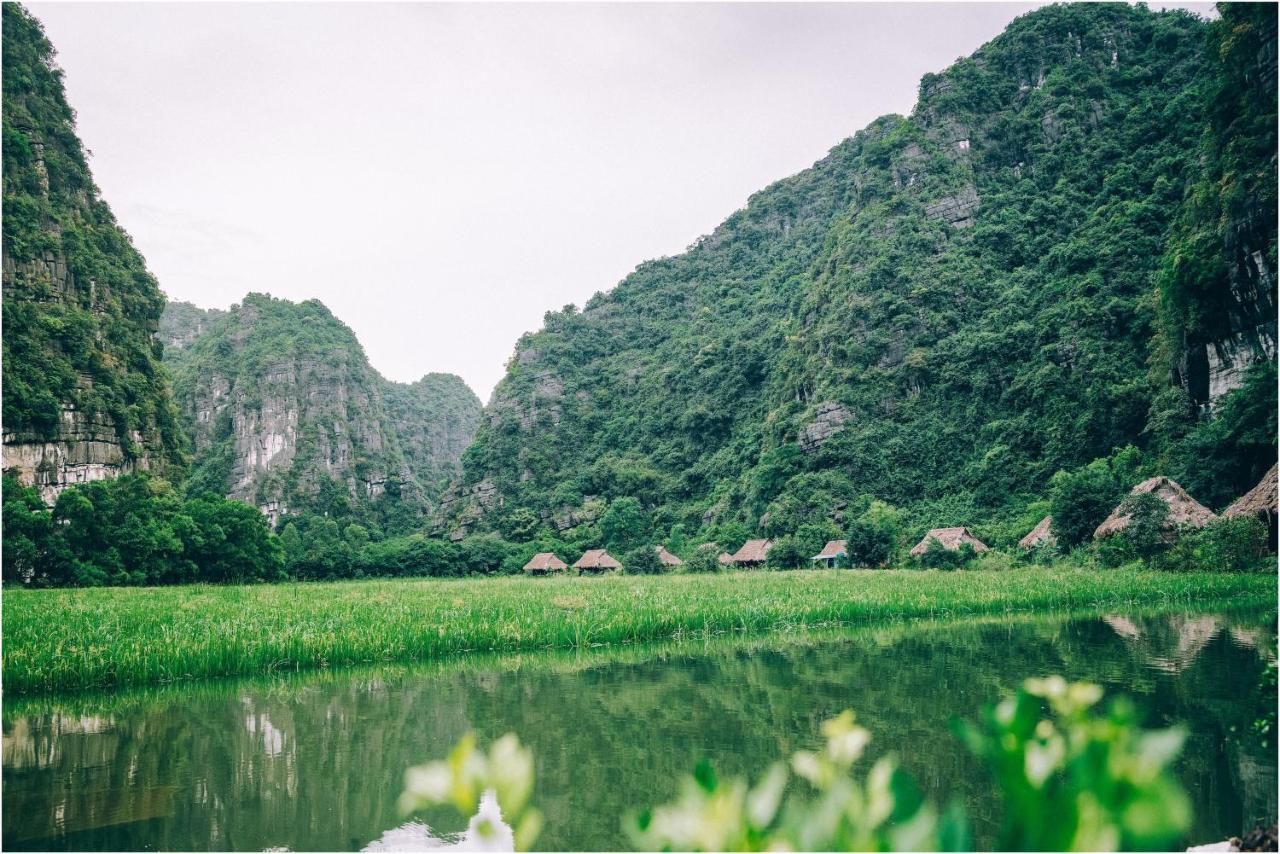 Hanoi - Tam Coc - Mua Cave 2-Day 1-Night Tour