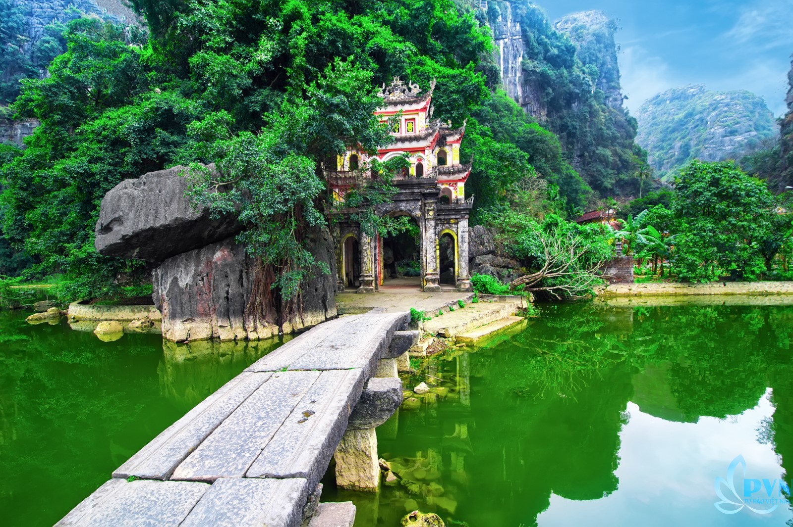 Hoa Lu - Tam Coc tour 1 day