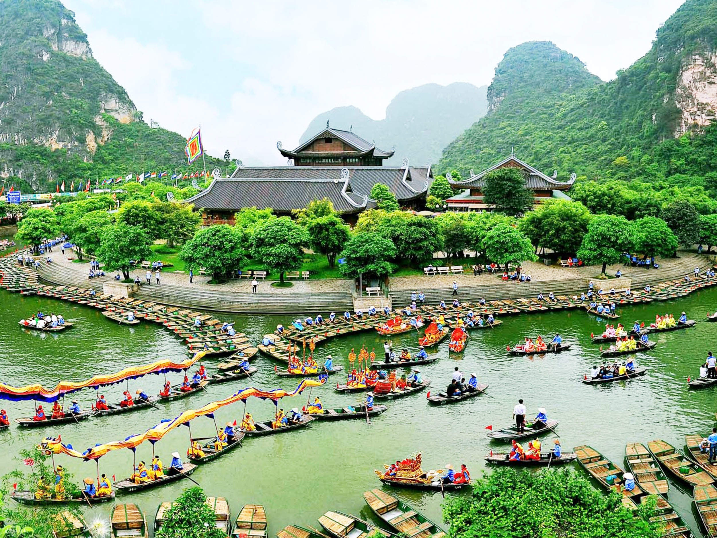 Introduction to Hoa Lu - Trang An Tour