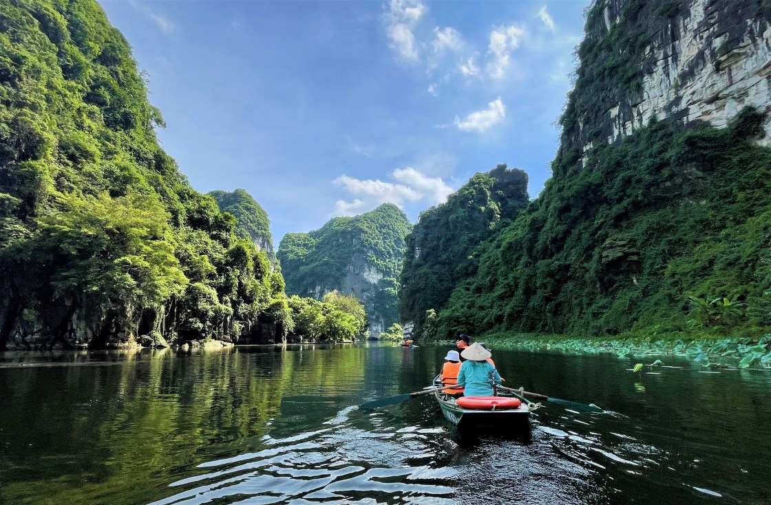 Introduction to Ninh Binh Tour