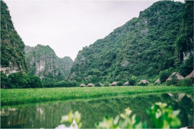 Introduction to the Bai Dinh - Trang An - Hoa Lu - Tam Coc 2-Day 1-Night Tour