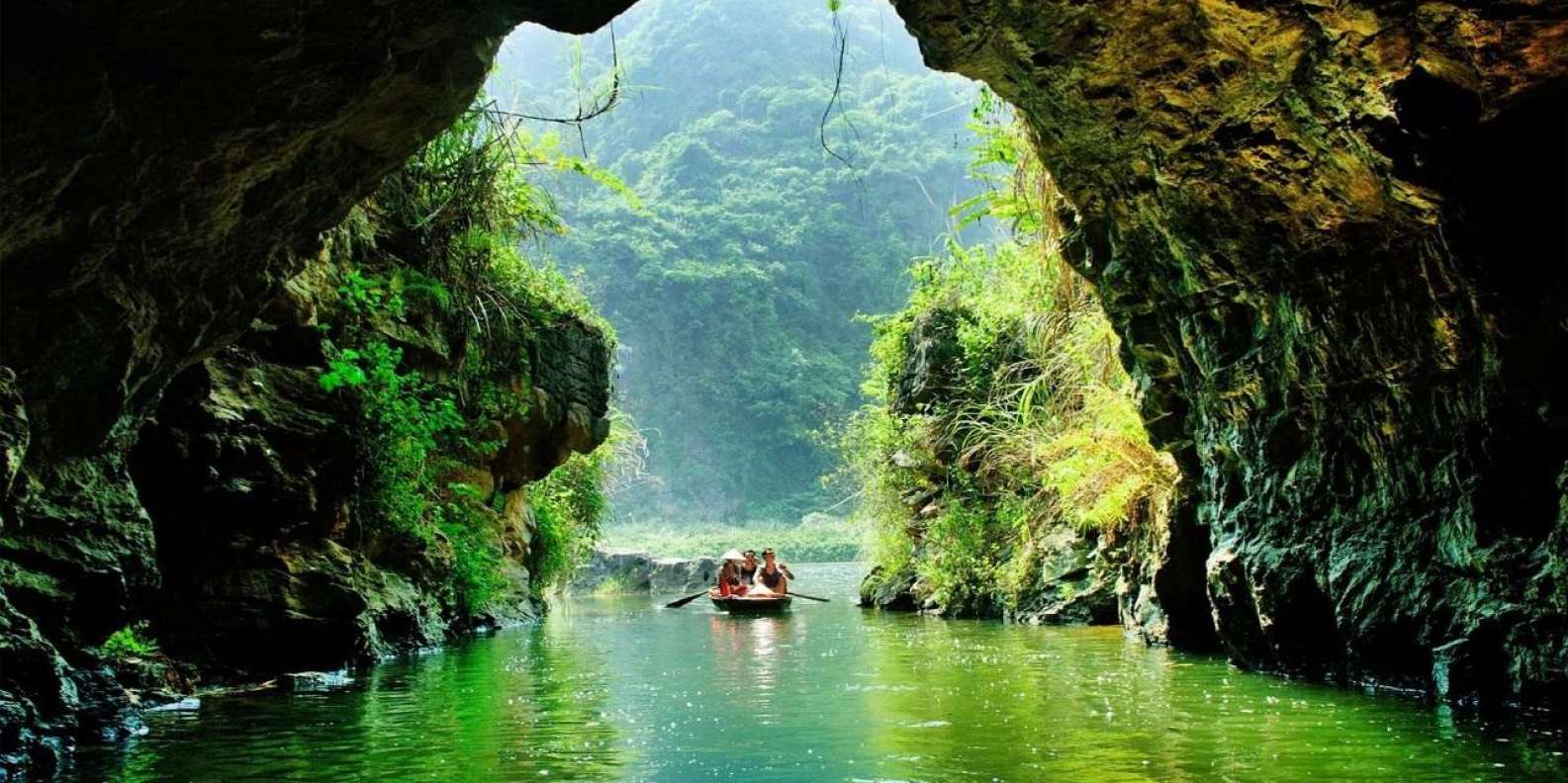 Hoa Lu - Trang An – Hang Mua tour 2 days 1 night