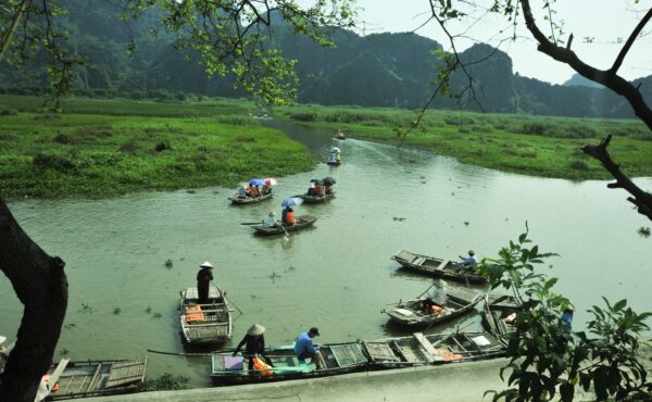 Van Long - Kenh Ga - Van Trinh Cave tour 2 days 1 night